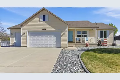 1129 Davenport Dr, Grantsville, UT 84029 - Photo 2