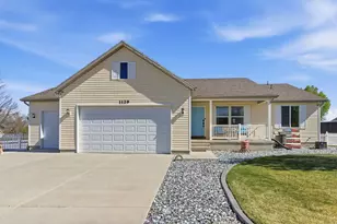 1129 Davenport Dr, Grantsville, UT 84029 - Photo 2