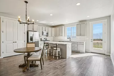 12927 S Twisted Oak Dr, Herriman, UT 84096 - Photo 6