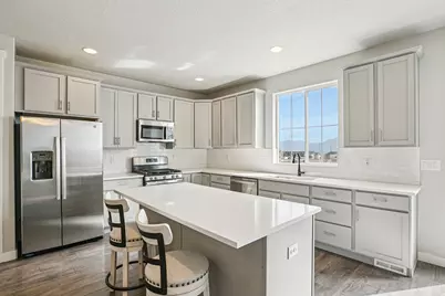 12927 S Twisted Oak Dr, Herriman, UT 84096 - Photo 6