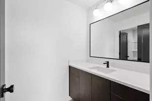 612 E Elanor Cv S, Salt Lake City, UT 84107 - Photo 12