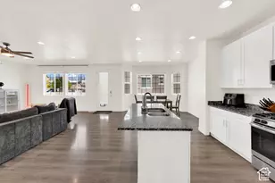 615 S 1400 W, Syracuse, UT 84075 - Photo 14