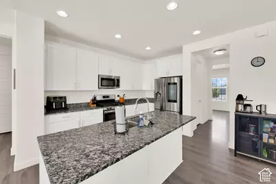 615 S 1400 W, Syracuse, UT 84075 - Photo 12