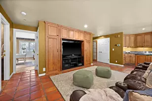 5757 S Holladay Blvd E, Holladay, UT 84121 - Photo 28