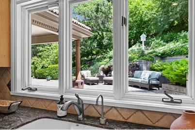 5757 S Holladay Blvd E, Holladay, UT 84121 - Photo 20