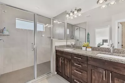 2195 S Betsy Way, Kaysville, UT 84037 - Photo 14