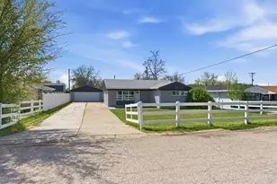 566 Miller Ave, Layton, UT 84041 - Photo 16