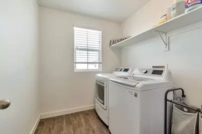 253 W Quartz Rd, Tooele, UT 84074 - Photo 6