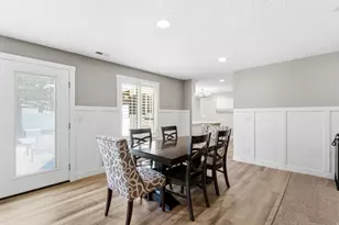 2393 W Bueno Vista Dr, West Jordan, UT 84088 - Photo 10