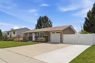 2393 W Bueno Vista Dr, West Jordan, UT 84088 - Photo 20