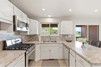 2092 E 11270 S, Sandy, UT 84092 - Photo 12