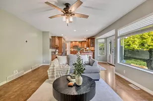 65 W 850 S, Centerville, UT 84014 - Photo 4