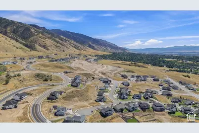 730 E 400 N #13, Providence, UT 84332 - Photo 10