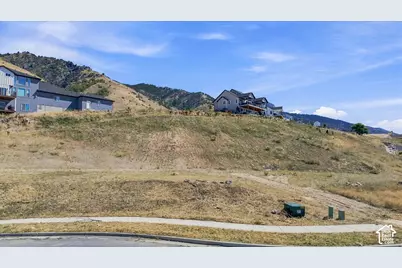 730 E 400 N #13, Providence, UT 84332 - Photo 6