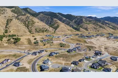 730 E 400 N #13, Providence, UT 84332 - Photo 18