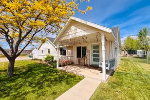 412 W Center St, Blanding, UT 84511 - Photo 4