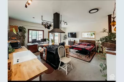 1 S 3rd Ave, Helper, UT 84526 - Photo 38