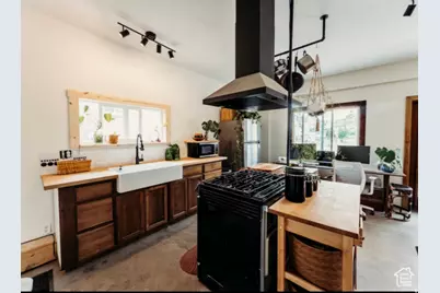 1 S 3rd Ave, Helper, UT 84526 - Photo 40