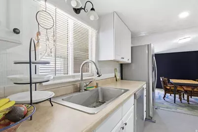 244 E Crescent Pkwy S #206, Sandy, UT 84070 - Photo 4