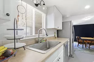 244 E Crescent Pkwy S, Sandy, UT 84070 - Photo 4