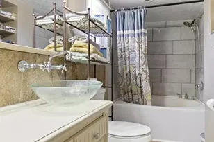 244 E Crescent Pkwy S, Sandy, UT 84070 - Photo 10