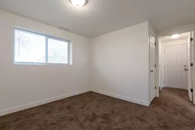 5125 W Loomis Ln, Salt Lake City, UT 84118 - Photo 12