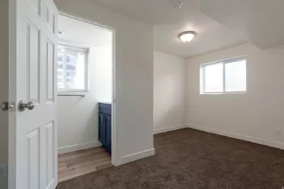 5125 W Loomis Ln, Salt Lake City, UT 84118 - Photo 14