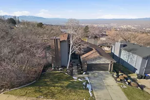 742 E Chelsea Dr, Bountiful, UT 84010 - Photo 2