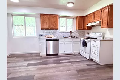 1856 W Western Charm Dr S, Riverton, UT 84065 - Photo 4