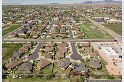 4621 W 4050 S, West Haven, UT 84401 - Photo 52