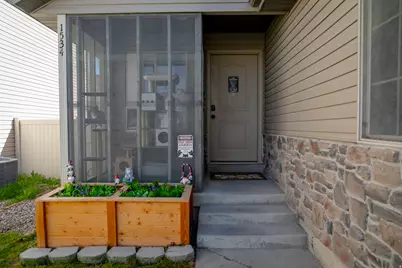 1534 E Shadow Dr N, Eagle Mountain, UT 84005 - Photo 2