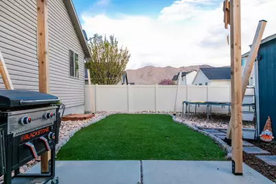 1534 E Shadow Dr N, Eagle Mountain, UT 84005 - Photo 30
