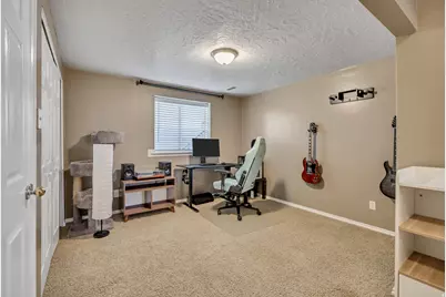 687 W 1900 N, Centerville, UT 84014 - Photo 14