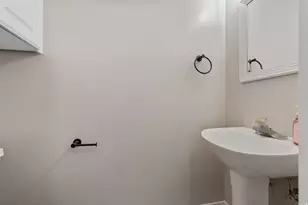 10261 S 3200 W, South Jordan, UT 84095 - Photo 30