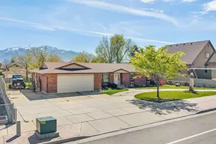 10261 S 3200 W, South Jordan, UT 84095 - Photo 4