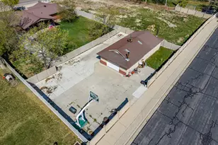 10261 S 3200 W, South Jordan, UT 84095 - Photo 8