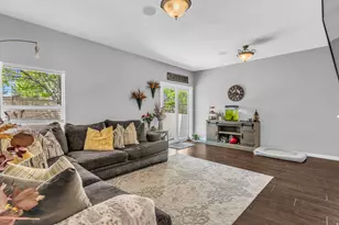 10782 S Wyngate Park Dr, South Jordan, UT 84095 - Photo 4