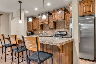 1584 E 11400 S, Sandy, UT 84092 - Photo 38