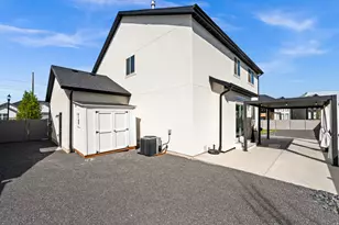 1229 W Brinkerhoff Dr, West Jordan, UT 84084 - Photo 30