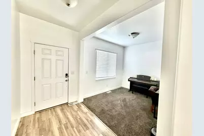 1074 S 4000 W, Syracuse, UT 84075 - Photo 4