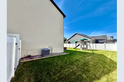 1074 S 4000 W, Syracuse, UT 84075 - Photo 32