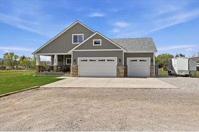 200 Birch St, Malad City, ID 83252 - Photo 2
