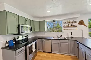 6042 W 5700 S, Hooper, UT 84315 - Photo 10