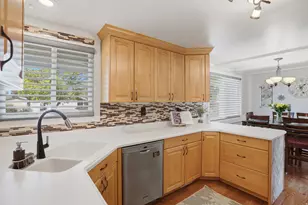 2490 E Dolphin Way, Cottonwood Heights, UT 84121 - Photo 4