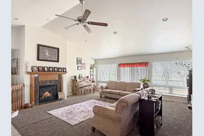 210 E 300 S, Castle Dale, UT 84513 - Photo 2
