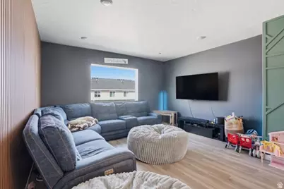 971 E Citadel Ln, Saratoga Springs, UT 84045 - Photo 2