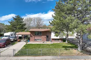 6712 S Somerset Dr, West Jordan, UT 84084 - Photo 2