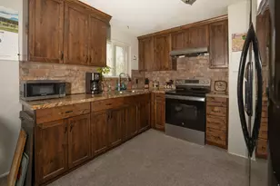 6712 S Somerset Dr, West Jordan, UT 84084 - Photo 12