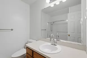 2755 N 1700 E, Layton, UT 84040 - Photo 30