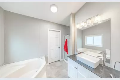 537 Kirk St, Layton, UT 84041 - Photo 2